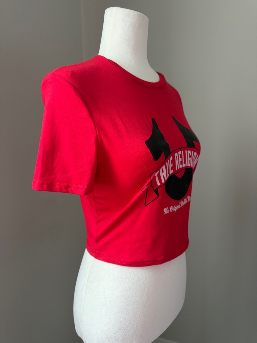 True Religion Y2K Graphic Crop Top Red Horseshoe Logo Baby Tee Women’s Medium - Picture 3 of 9